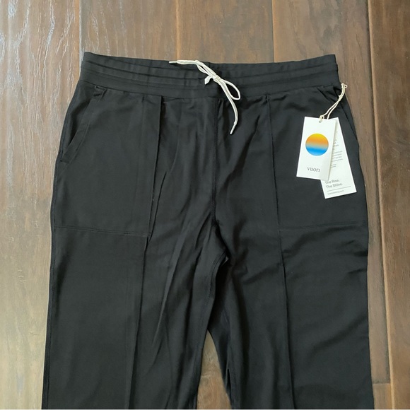 New with Tags Vuori womens Wideleg Pants With Pockets and logo Sz XL available - Picture 3 of 9